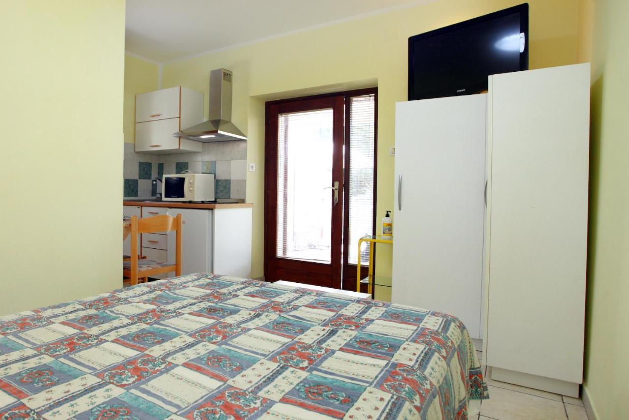 Dino Studio And Room Apartments Portorož Kültér fotó
