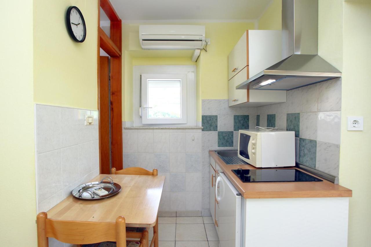 Dino Studio And Room Apartments Portorož Kültér fotó